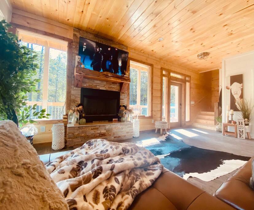 The Grand Tennessean Cabin- Four Bedroom Luxury Cabin In The Mountains 鸽子谷 外观 照片