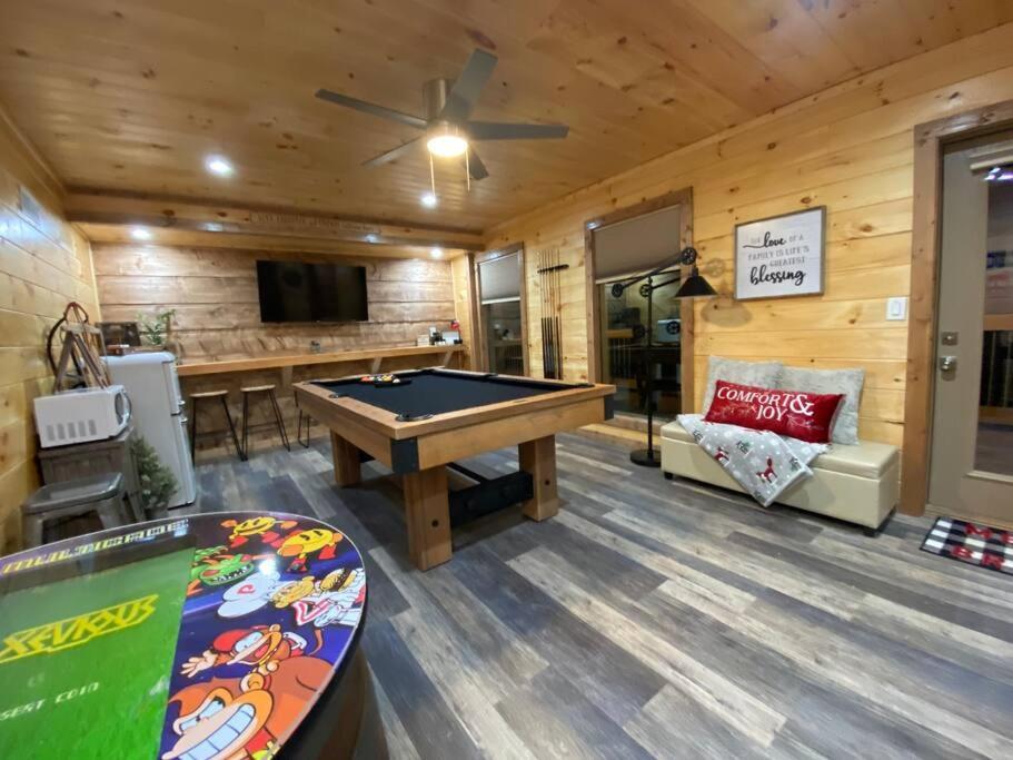 The Grand Tennessean Cabin- Four Bedroom Luxury Cabin In The Mountains 鸽子谷 外观 照片