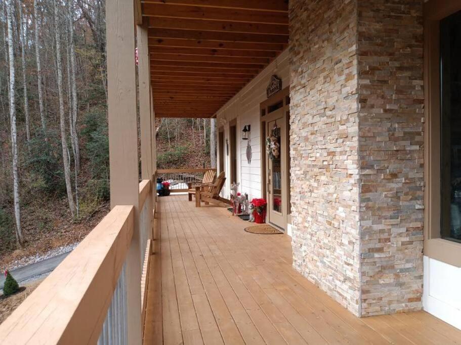 The Grand Tennessean Cabin- Four Bedroom Luxury Cabin In The Mountains 鸽子谷 外观 照片