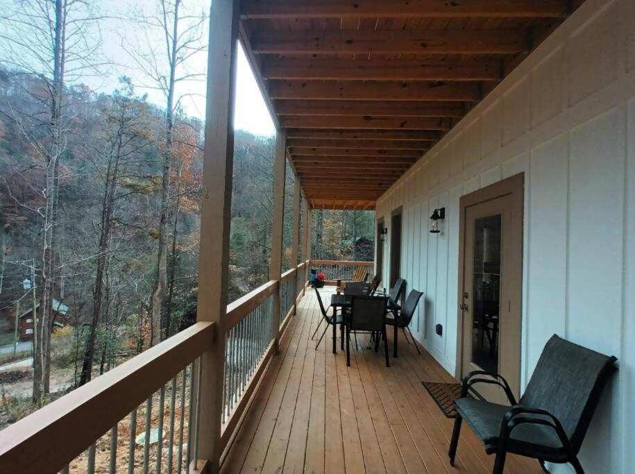 The Grand Tennessean Cabin- Four Bedroom Luxury Cabin In The Mountains 鸽子谷 外观 照片