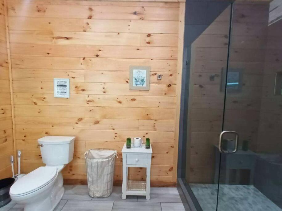 The Grand Tennessean Cabin- Four Bedroom Luxury Cabin In The Mountains 鸽子谷 外观 照片